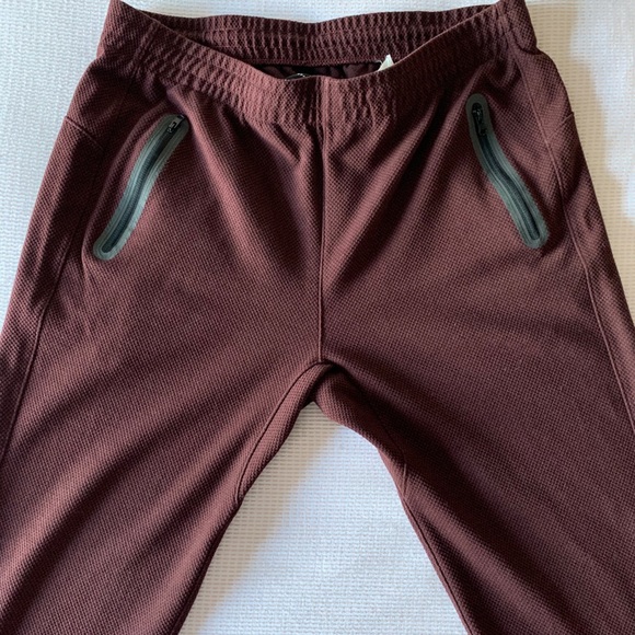 Burgundy joggings - Picture 4 of 4